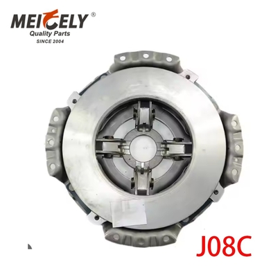 กล่องคลาช J08C ออกแบบมาเพื่อความทนทานที่ไม่แพ้ในรถบรรทุก Hino