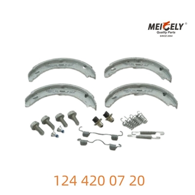 124 420 07 20 ชุดรองเท้าเบรคจอดรถ OEM สําหรับ Mercedes-Benz