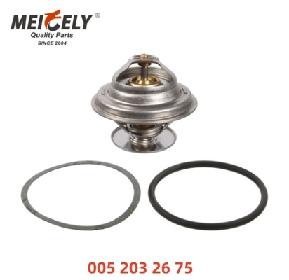 หนาวเครื่องยนต์ เทอร์โมสแตต OEM 0052032675 1032000819 สําหรับเมอร์เซดส์-เบนซ์