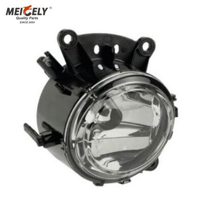 ไฟหน้า ไฟหัว OEM 9608200456 ไฟหมอก R ไฟหน้า สําหรับ Mercedes Actros MP4 F