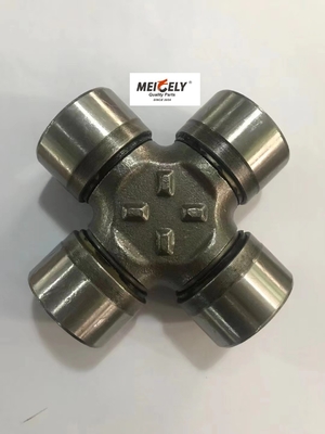 ชิ้นส่วนรถบรรทุก Universal Joint Assembly 40Cr วัสดุเหล็กโครเมียม